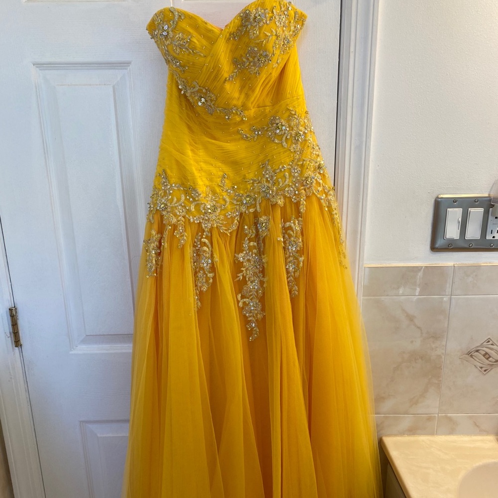 Prom dress